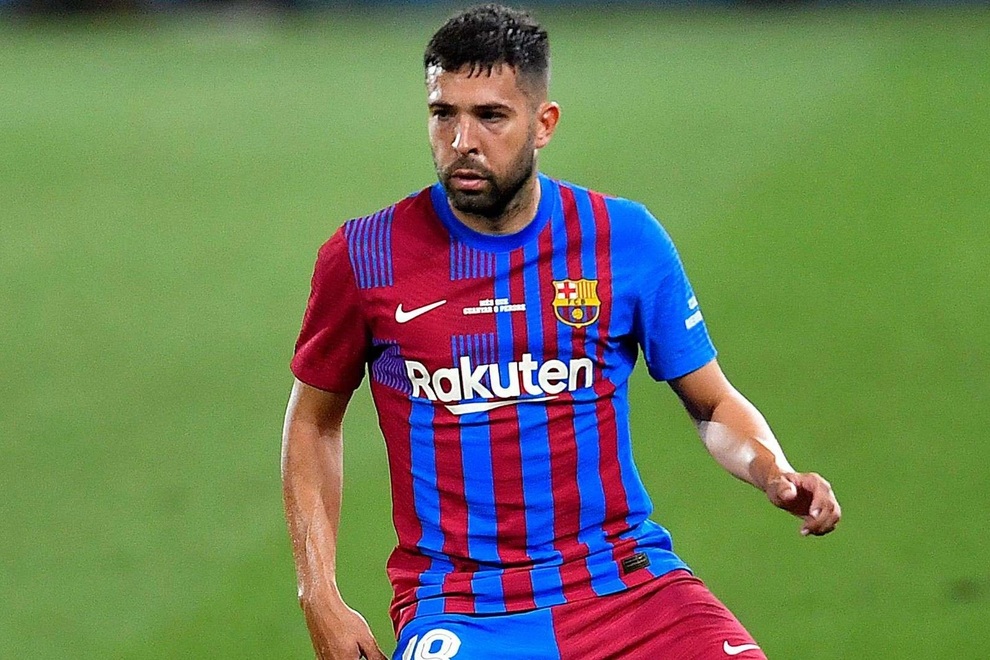 Pique tiết lộ choáng váng: Lương ở Barcelona chỉ đủ ăn… bát phở - 2 Pique tiết lộ choáng váng: Lương ở Barcelona chỉ đủ ăn… bát phở - 2