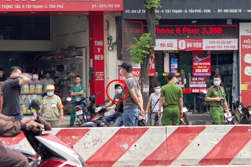 Dựng lại hiện trường vụ cướp rồi gây tai nạn làm 2 người tử vong - 1 Dựng lại hiện trường vụ cướp rồi gây tai nạn làm 2 người tử vong - 1