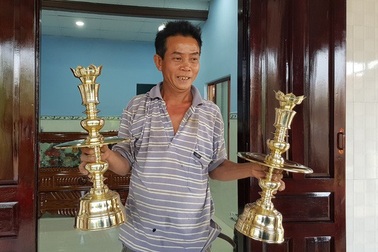 Làng đúc đồng nức tiếng Nam Trung Bộ nhộn nhịp vào mùa Tết