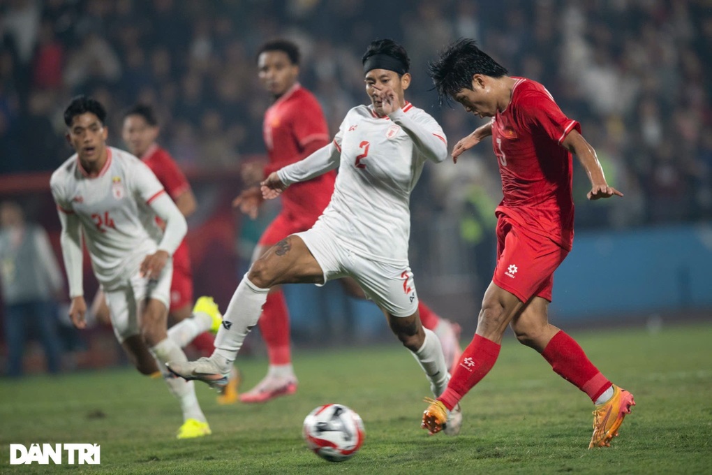 Vé bán kết AFF Cup: Bất ngờ mức giá xem trận đội tuyển Việt Nam - Singapore - 2