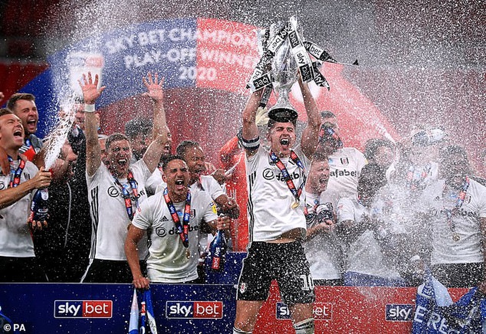 Fulham đánh bại Brentford ở trận cầu đắt giá nhất thế giới - 1 Fulham đánh bại Brentford ở trận cầu đắt giá nhất thế giới - 1