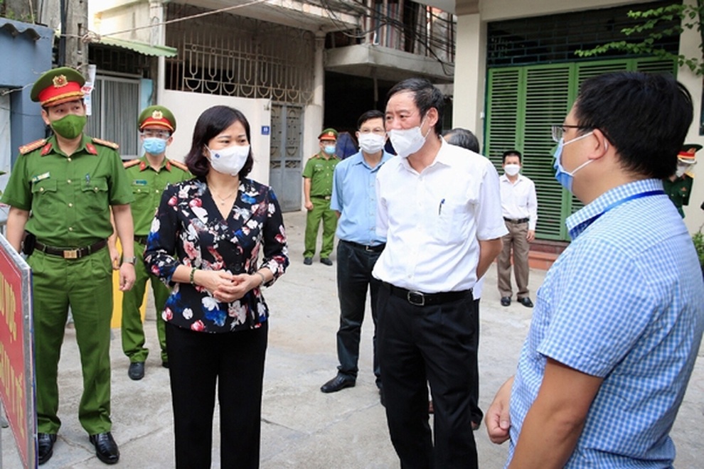 Hà Nội: Yêu cầu Thanh Trì khắc phục ngay việc chặt ngoài, lỏng trong - 1 Hà Nội: Yêu cầu Thanh Trì khắc phục ngay việc chặt ngoài, lỏng trong - 1