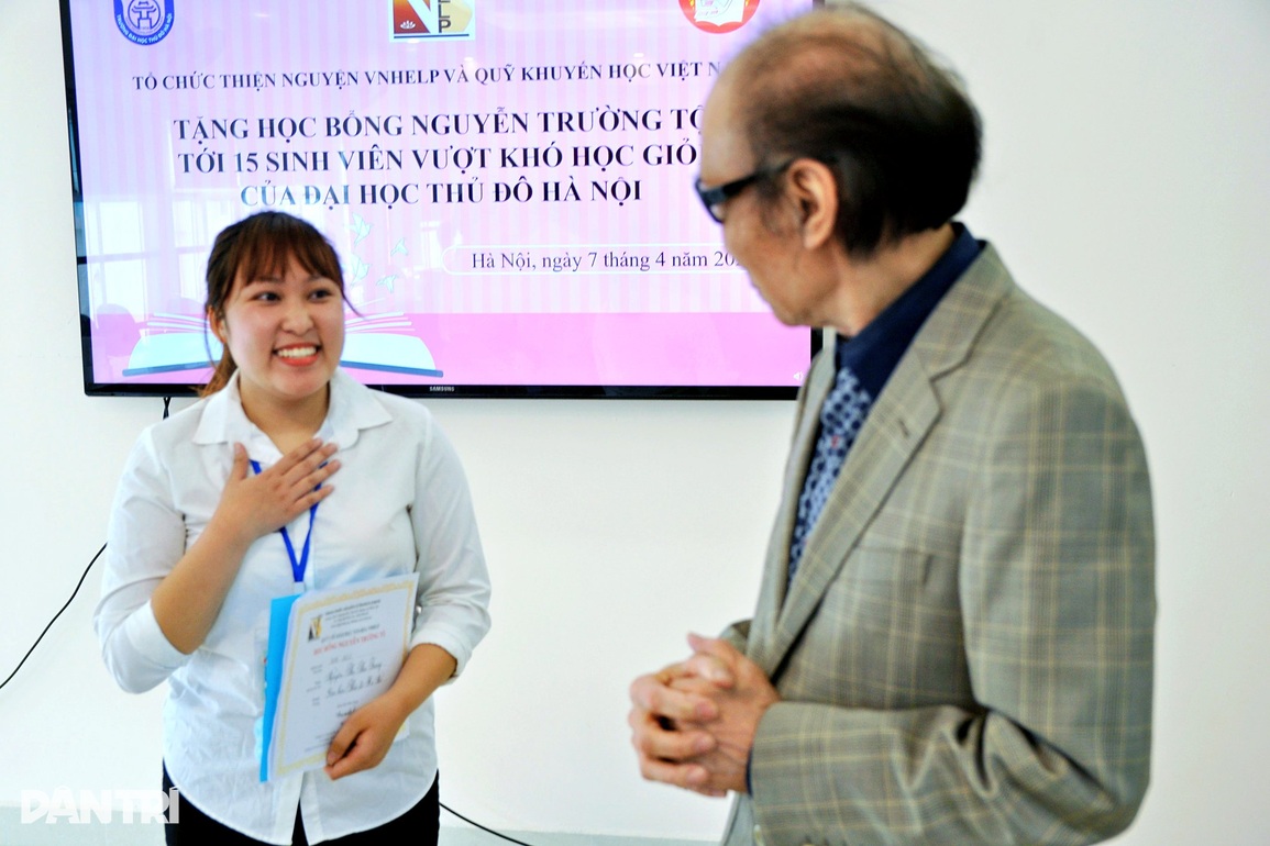 4 năm liên tiếp nhận học bổng Nguyễn Trường Tộ với em là cả một giấc mơ! - 3 4 năm liên tiếp nhận học bổng Nguyễn Trường Tộ với em là cả một giấc mơ! - 3