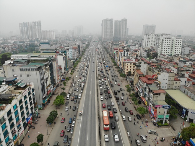 Ngày đầu nghỉ lễ: Nhiều tuyến đường cửa ngõ thủ đô ùn tắc từ sáng đến trưa - 11 Ngày đầu nghỉ lễ: Nhiều tuyến đường cửa ngõ thủ đô ùn tắc từ sáng đến trưa - 11