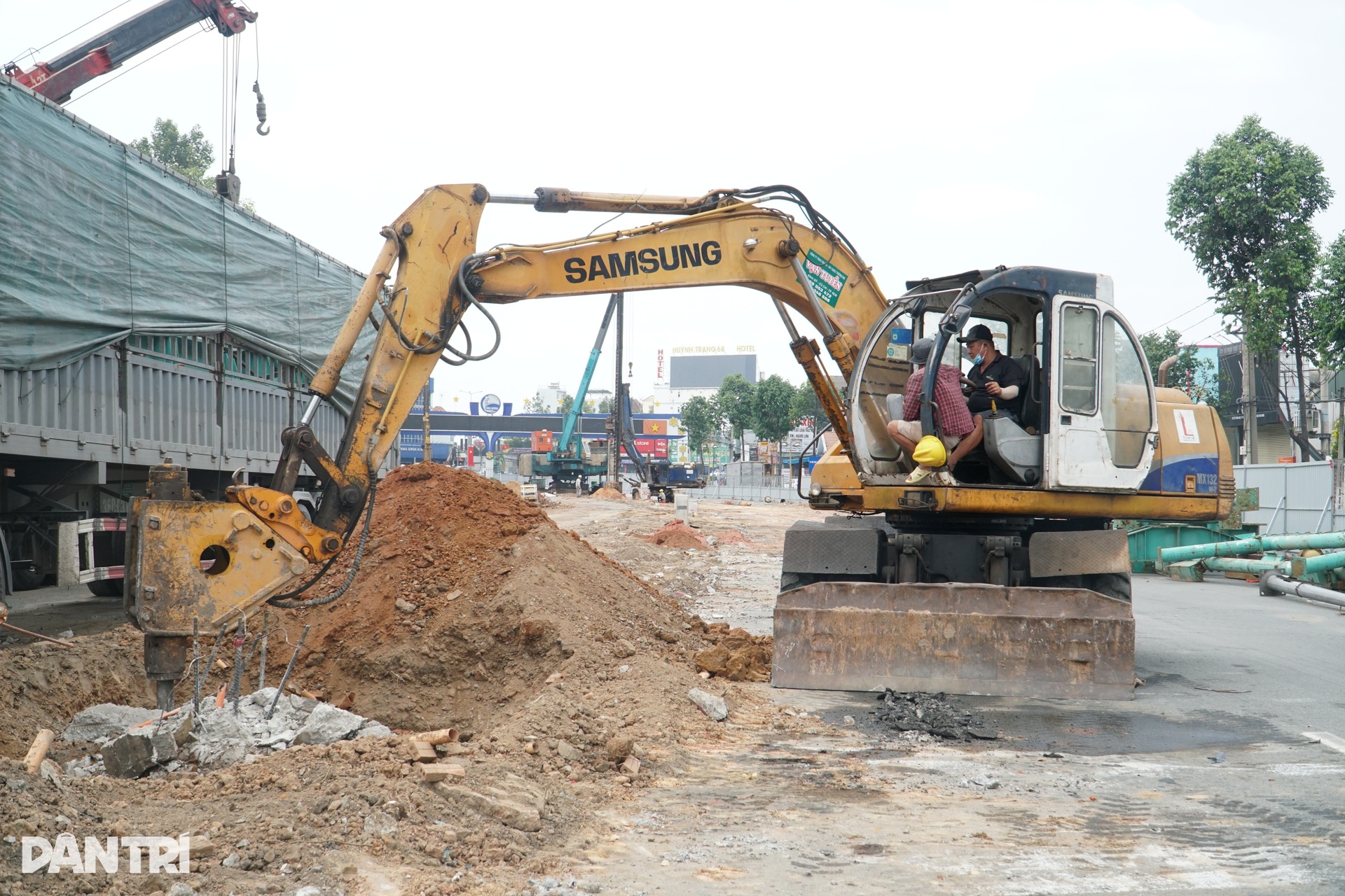 Thi công hầm chui hơn 1.000 tỷ đầu tiên trên quốc lộ 13 ở TPHCM - 3