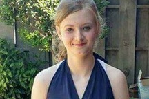 Thiếu nữ tử vong khi vừa tắm vừa dùng điện thoại đang cắm sạc