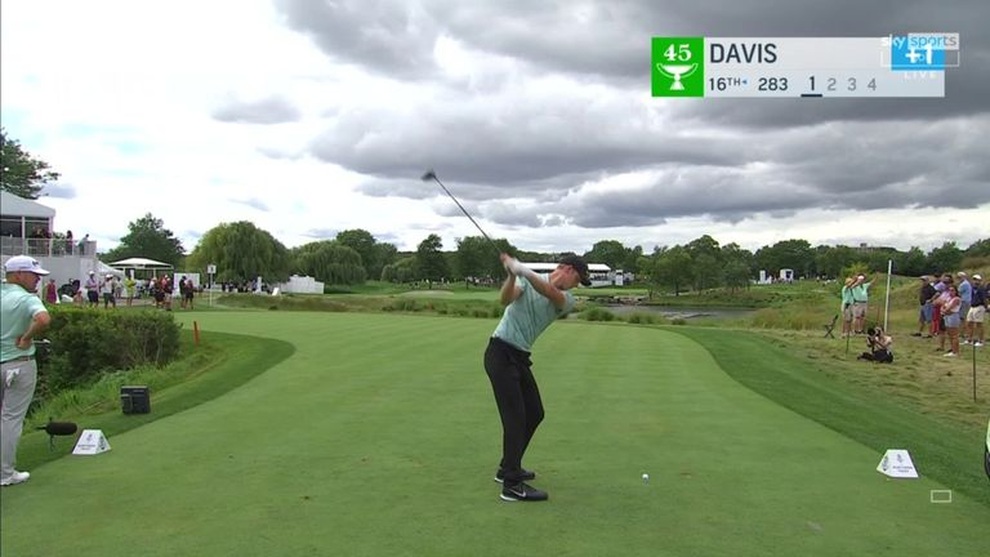 Tình huống ghi điểm eagle khó tin tại giải golf Northern Trust - 1 Tình huống ghi điểm eagle khó tin tại giải golf Northern Trust - 1