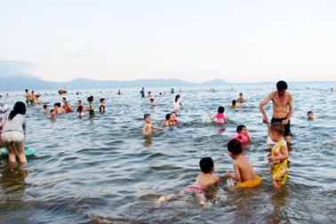 Người Hà Nội nô nức đi du lịch dịp nghỉ lễ 30/4