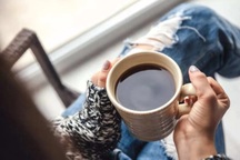 Những người thường xuyên uống cà phê nên bỏ 3 thói quen gây hại này
