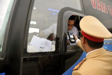 Nhiều địa phương xử phạt người đi xe đạp vi phạm nồng độ cồn