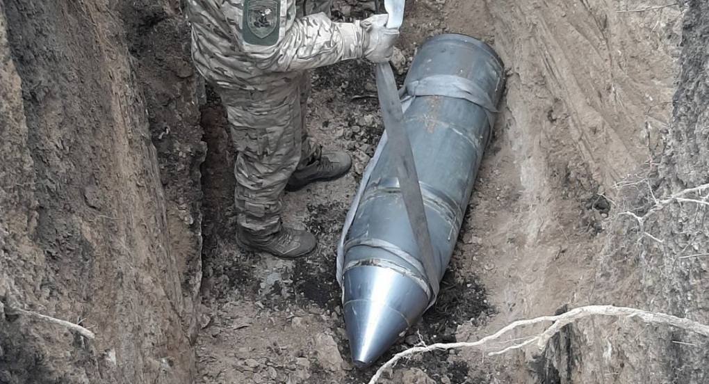 Ukraine tung ảnh đầu đạn tên lửa siêu vượt âm Nga bị lỗi, không phát nổ - 1 Ukraine tung ảnh đầu đạn tên lửa siêu vượt âm Nga bị lỗi, không phát nổ - 1