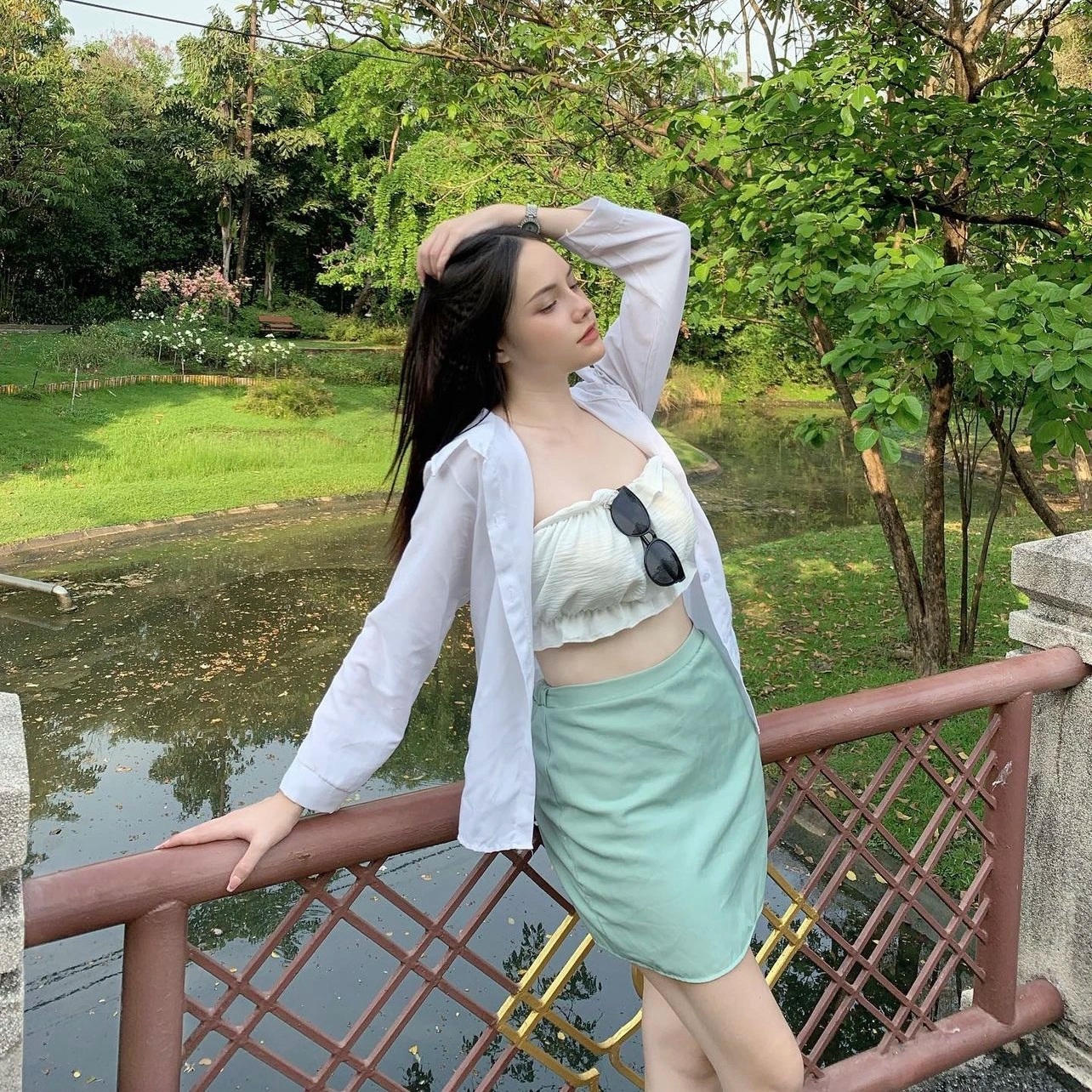 View - Mỹ nhân Lào lai Pháp gợi cảm dự thi Miss Grand International 2024 là ai? | Báo Dân trí