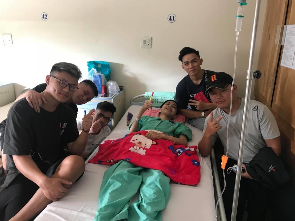 Đau nhói lòng cảnh cậu học trò hai lần lỗi hẹn với kì thi tốt nghiệp THPT - 4 Đau nhói lòng cảnh cậu học trò hai lần lỗi hẹn với kì thi tốt nghiệp THPT - 4