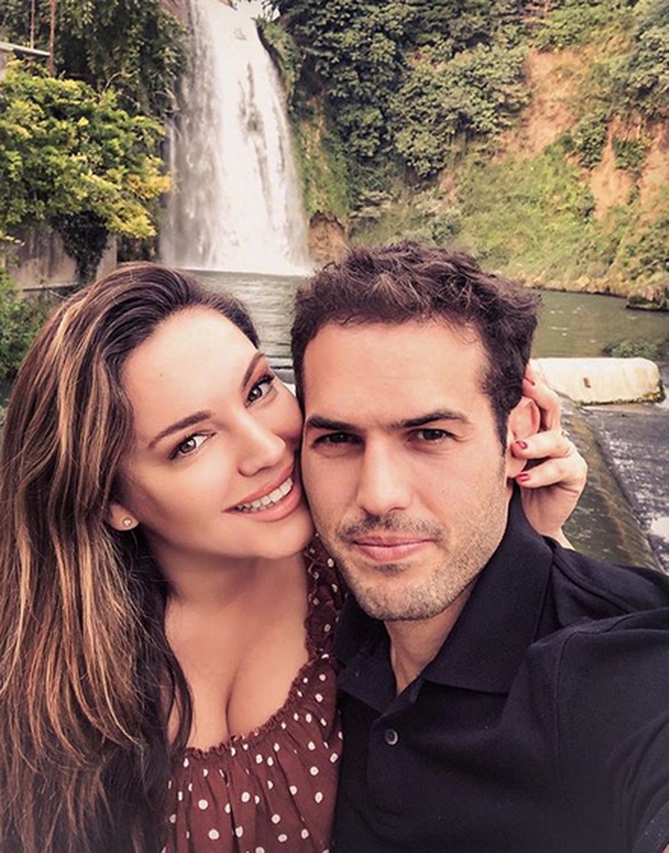 Kelly Brook tự tin diện áo tắm dù tăng cân nhiều - 7 Kelly Brook tự tin diện áo tắm dù tăng cân nhiều - 7