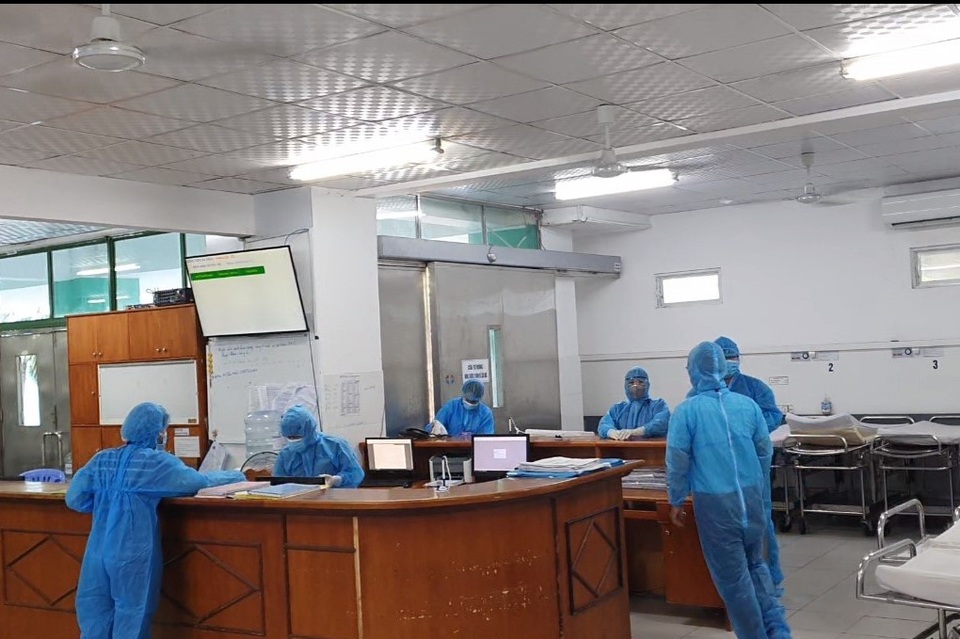 Bác sĩ Bệnh viện Đà Nẵng ăn Tết tại chỗ, sẵn sàng chống dịch Covid-19 - 1 Bác sĩ Bệnh viện Đà Nẵng ăn Tết tại chỗ, sẵn sàng chống dịch Covid-19 - 1