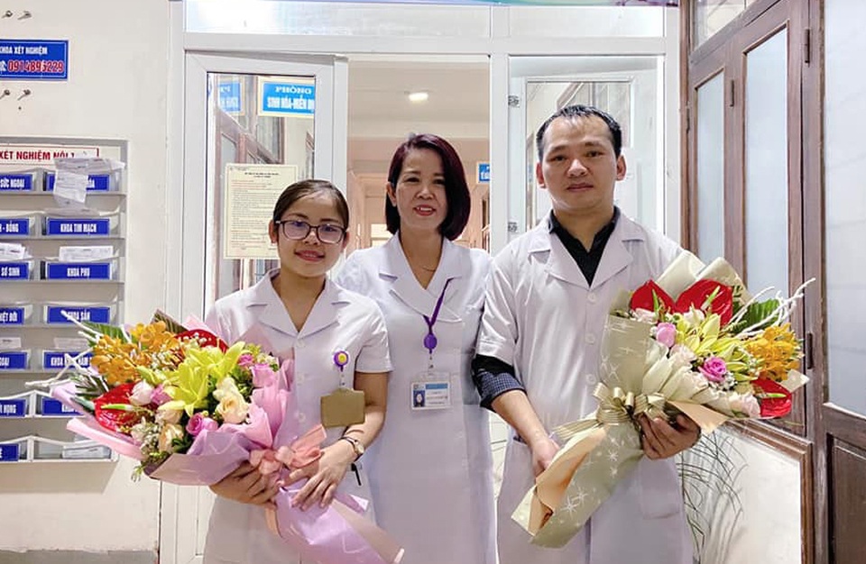 Nữ bác sĩ hai lần hoãn cưới, xung phong vào tâm dịch Covid-19 - 1