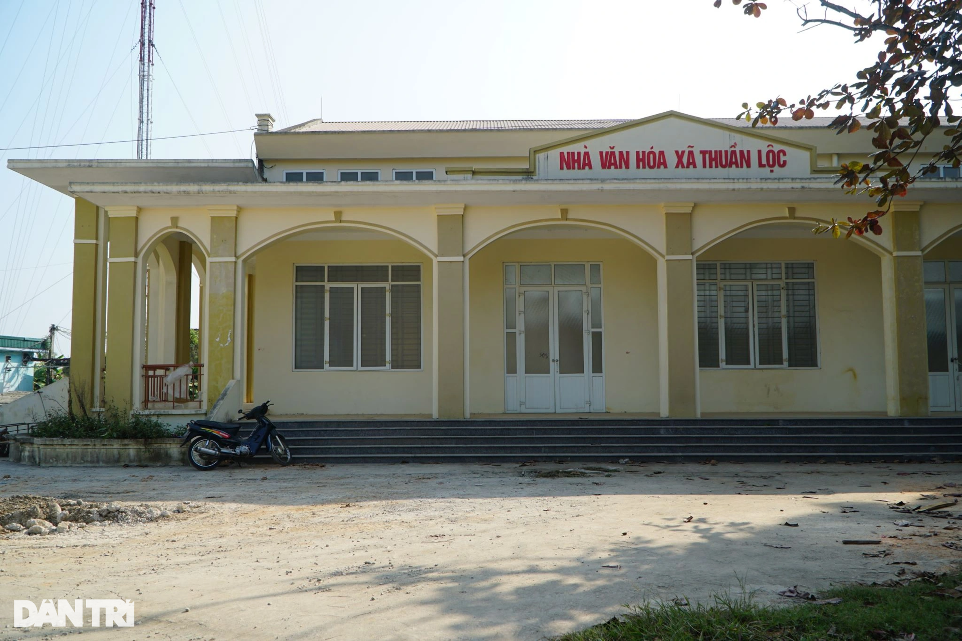 Loạt công sở tiền tỷ ở Thanh Hóa bỏ hoang sau sáp nhập - 4 Loạt công sở tiền tỷ ở Thanh Hóa bỏ hoang sau sáp nhập - 4