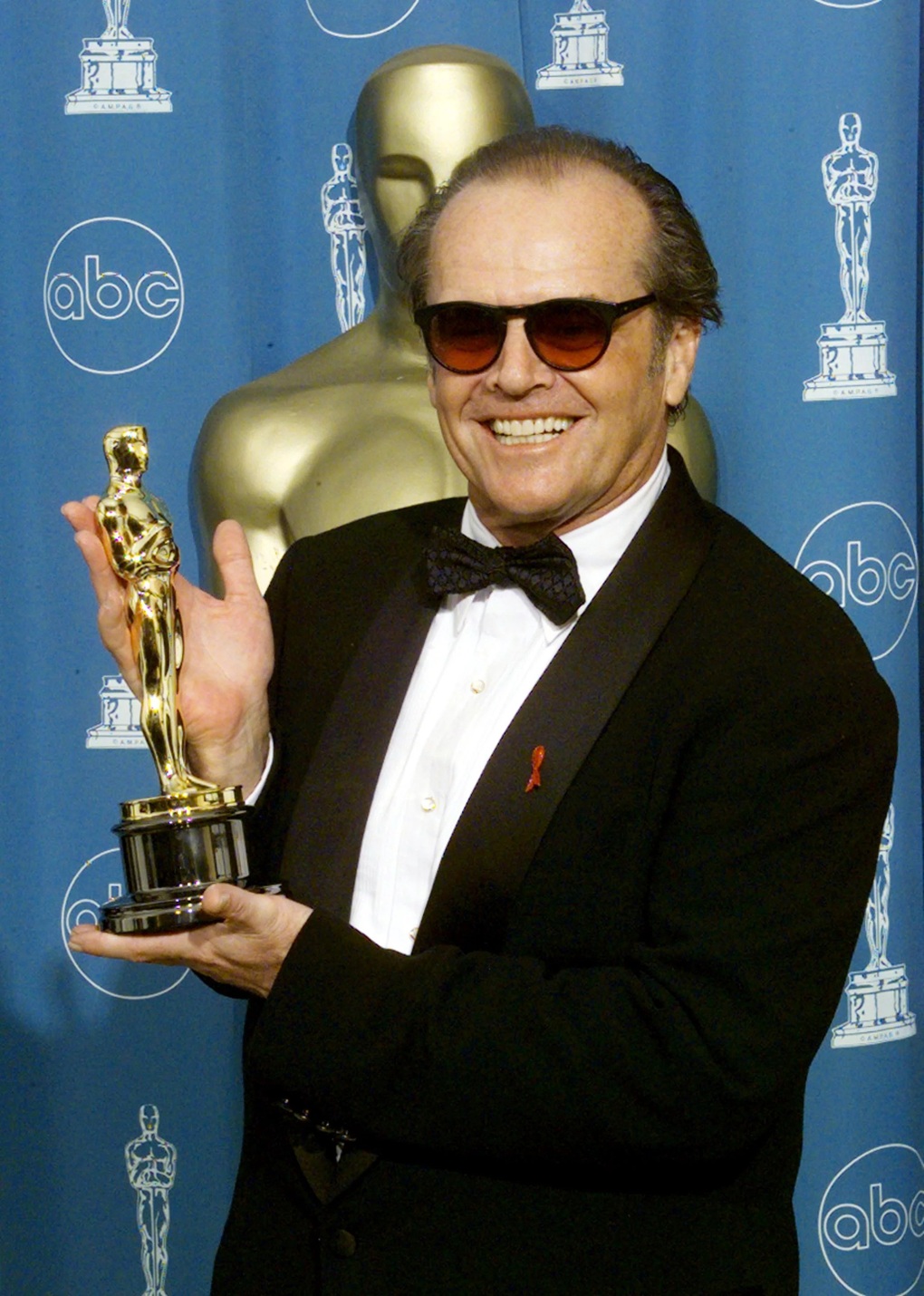 18 tháng sống ẩn dật gây hoang mang, tài tử Jack Nicholson lộ diện - 5 18 tháng sống ẩn dật gây hoang mang, tài tử Jack Nicholson lộ diện - 5
