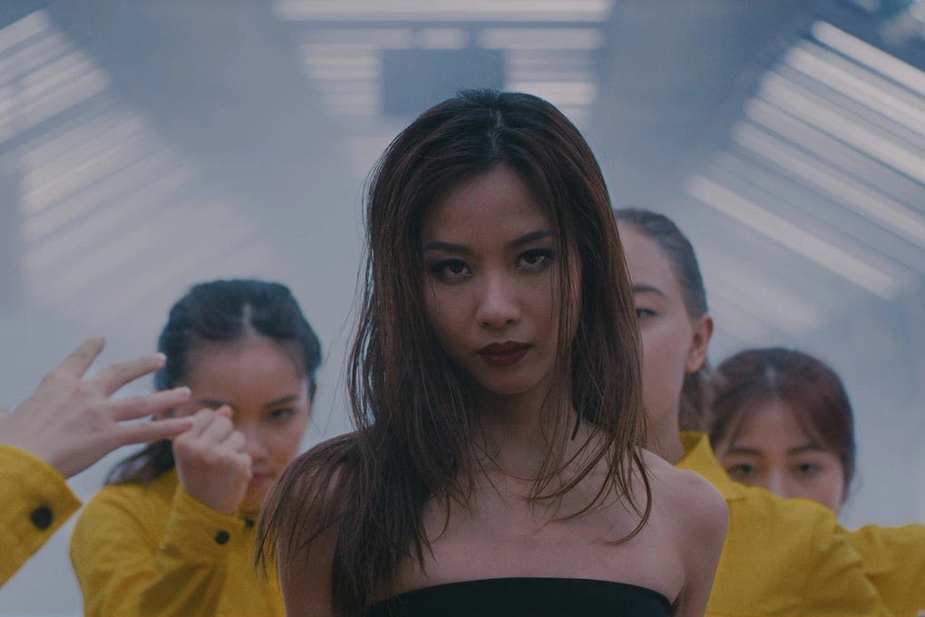 Suboi - nữ rapper từng gặp tỷ phú Mỹ: Viên mãn tuổi 34, bùng nổ ở Rap Việt - 9 Suboi - nữ rapper từng gặp tỷ phú Mỹ: Viên mãn tuổi 34, bùng nổ ở Rap Việt - 9