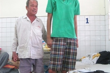 Hãm chiều cao cho bệnh nhân 2,03 mét