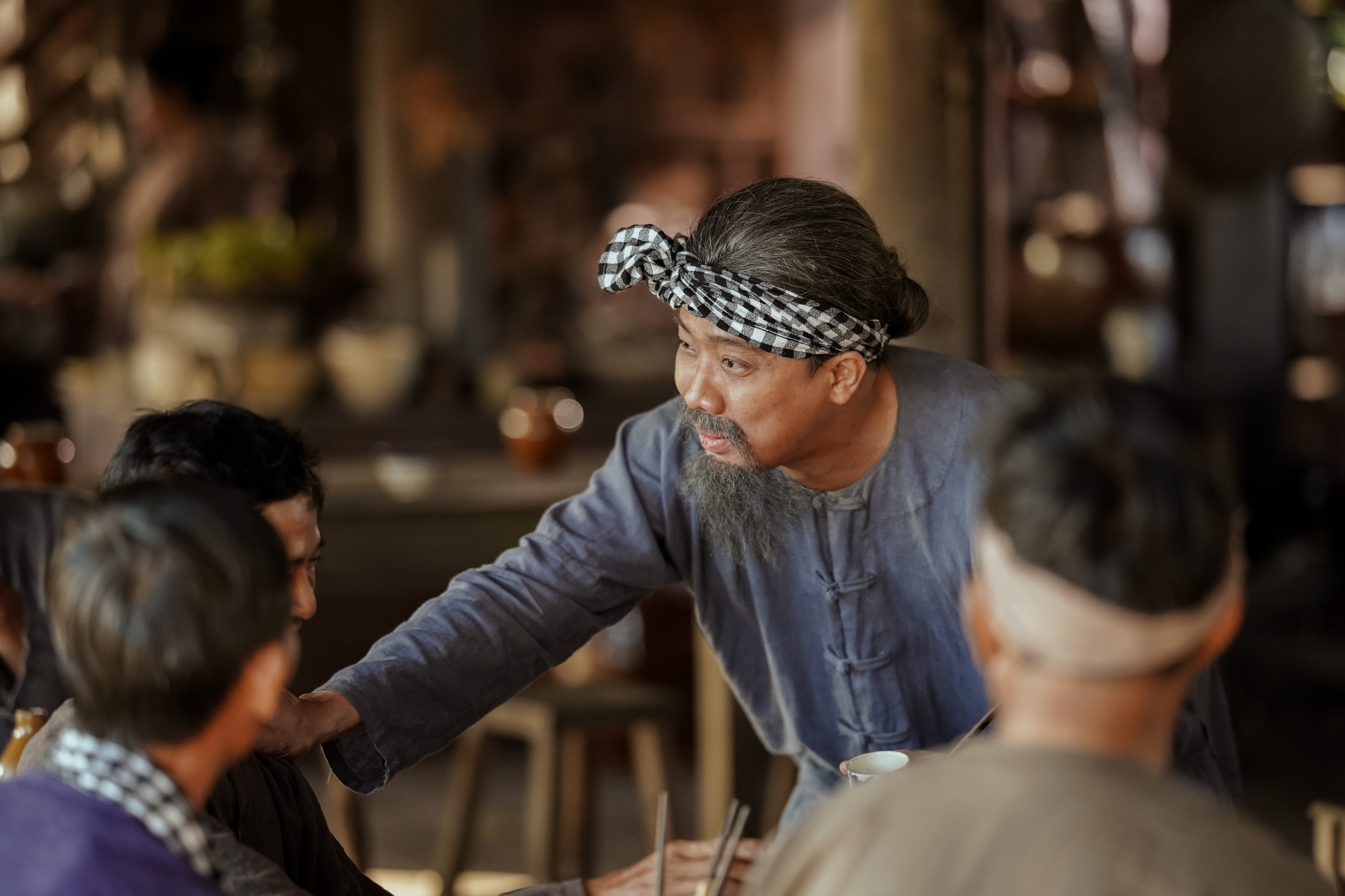 Σκηνοθέτης Βιν Σον: Αν ήμουν εγώ, θα επέλεγα κι εγώ τον Τραν Ταν για να υποδυθεί τον θείο Μπα Φι - 2 Đạo diễn Vinh Sơn: Nếu là tôi, tôi cũng chọn Trấn Thành đóng bác Ba Phi - 2