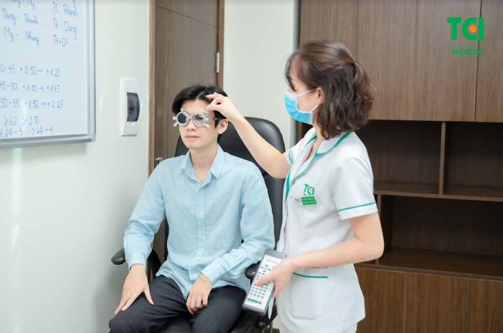 Nguy cơ nhược thị do đeo kính không đúng với độ cận của mắt - 3 Nguy cơ nhược thị do đeo kính không đúng với độ cận của mắt - 3
