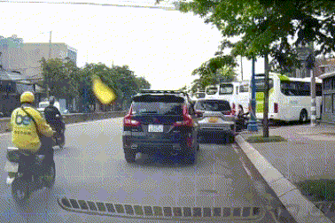 Mở cửa ô tô bất cẩn gây tai nạn ở TPHCM, tài xế bị phạt hơn 20 triệu đồng