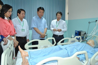 Hơn 12.000 thí sinh hoang mang vì trường đột ngột không tuyển sinh ngoại tỉnh