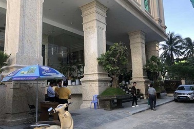 Một nhà báo nhận nhiều cuộc gọi đe dọa “thanh toán cả nhà”