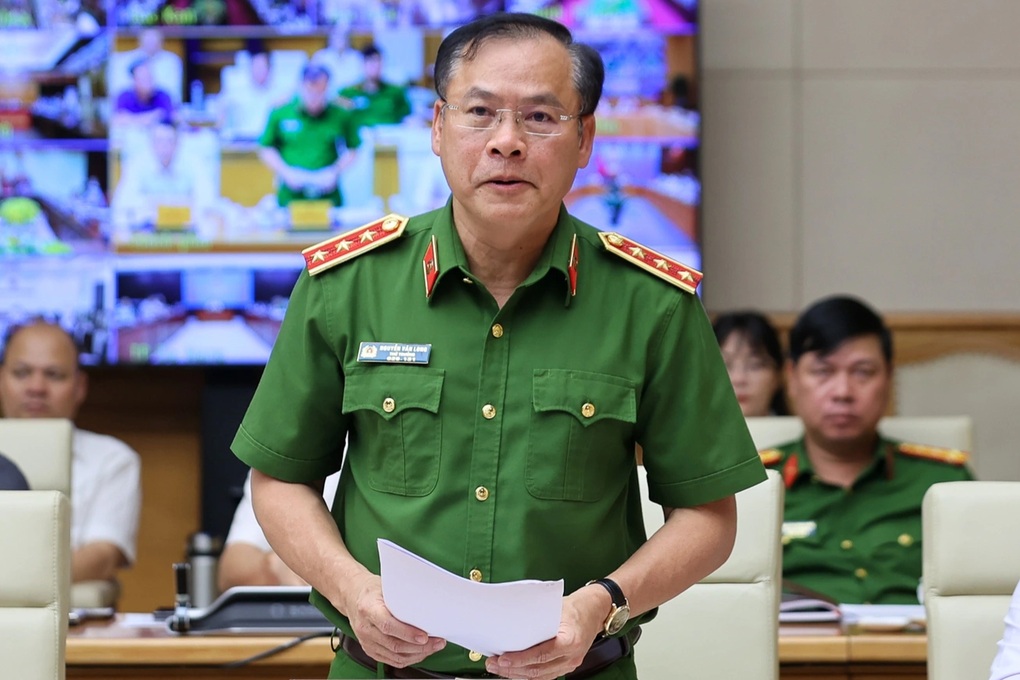 Thứ trưởng Công an gọi tên 2 doanh nghiệp bán cả nghìn tỷ đồng hàng giả - 1 Thứ trưởng Công an gọi tên 2 doanh nghiệp bán cả nghìn tỷ đồng hàng giả - 1