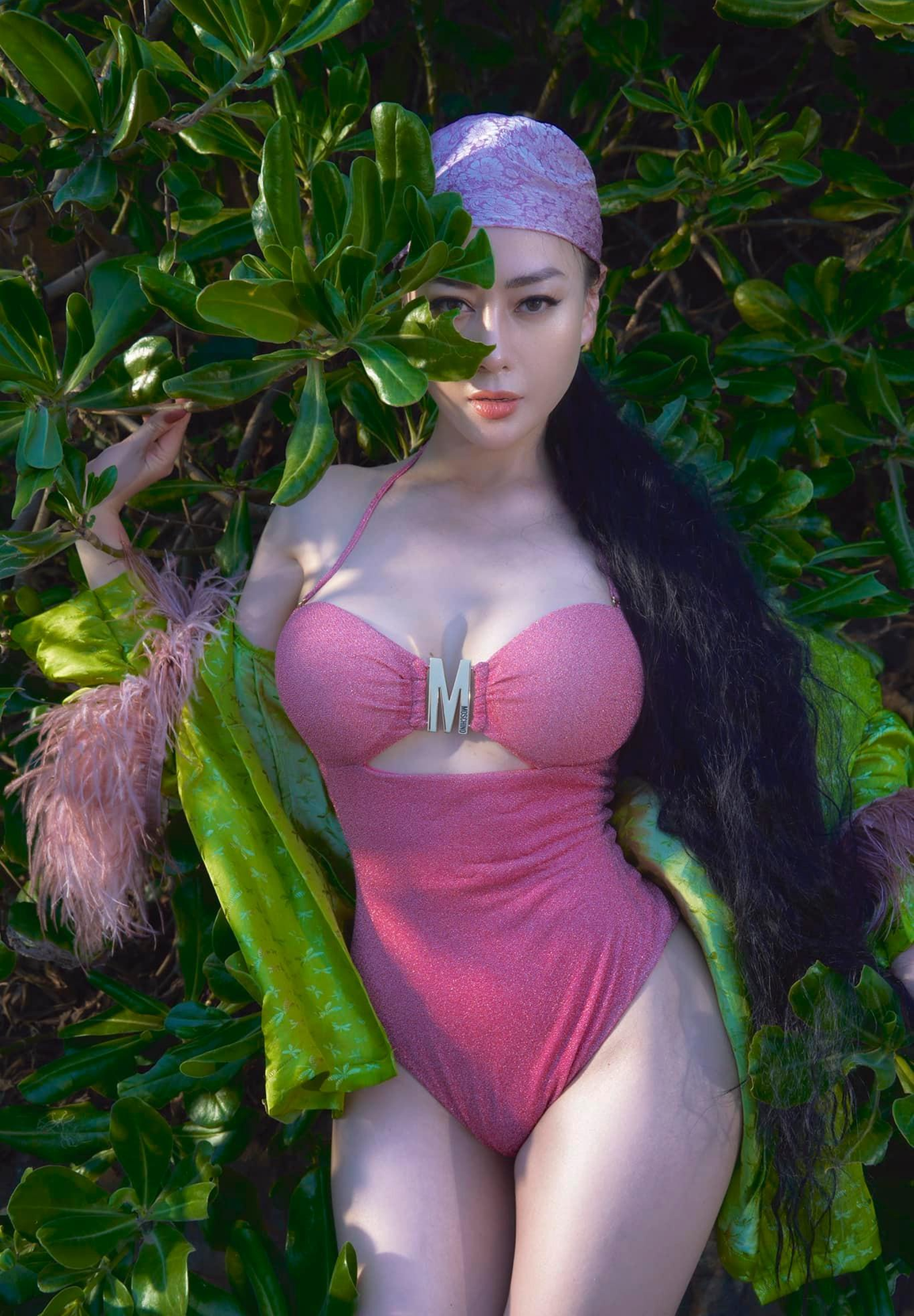 Phương Oanh Hương vị tình thân khoe body nóng bỏng - 2