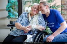 Chị em thất lạc 50 năm đoàn tụ như phép màu nhờ… dịch bệnh Covid-19