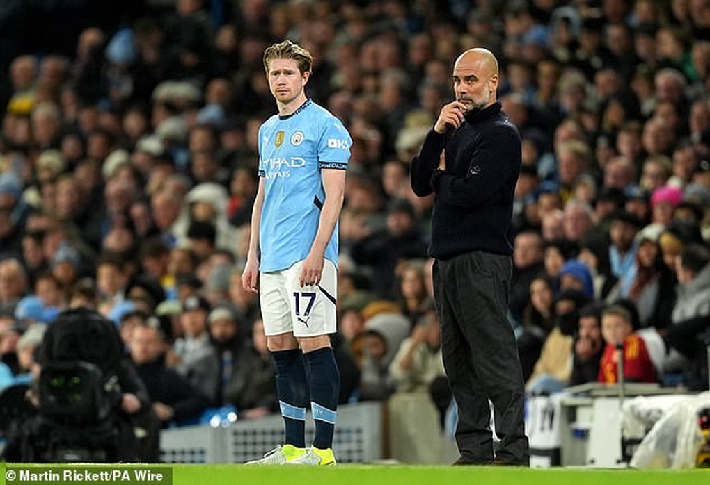 Man City rạn nứt nghiêm trọng, Guardiola bị nghi mâu thuẫn với De Bruyne - 1