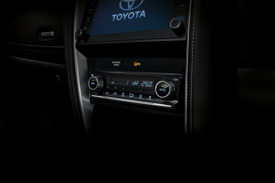Toyota Fortuner phiên bản nâng cấp 2021 có gì mới? - 15 Toyota Fortuner phiên bản nâng cấp 2021 có gì mới? - 15