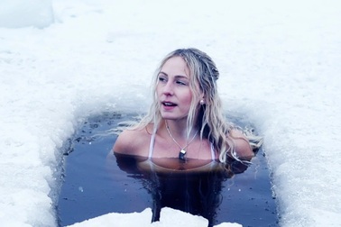 Tắm nước đá có thực sự giúp cải thiện phục hồi cơ bắp?