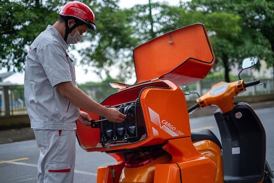 Bloomberg: Xe máy điện VinFast hướng tới tương lai của giao thông xanh tại Việt Nam - 5 Bloomberg: Xe máy điện VinFast hướng tới tương lai của giao thông xanh tại Việt Nam - 5