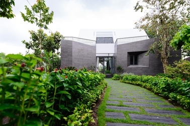 Thả hồn vào “chốn an yên” của ca sĩ Cao Thái Sơn ở vùng ngoại ô