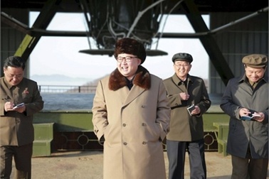 Vì sao Triều Tiên bỗng dưng công bố tên lửa đạn đạo?