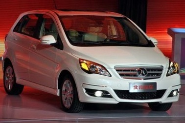 Xe Trung Quốc nhái thiết kế Mercedes B-Class 