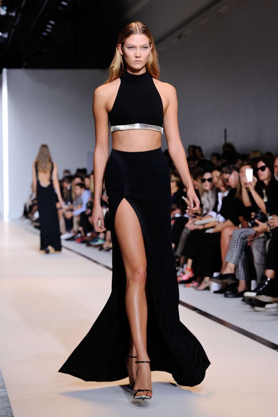 Siêu mẫu cao 1,88m Karlie Kloss sinh con đầu lòng - 6 Siêu mẫu cao 1,88m Karlie Kloss sinh con đầu lòng - 6