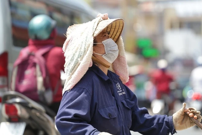 nắng nóng.jpg nắng nóng.jpg
