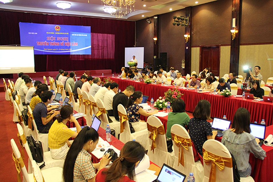 Năm 2030: Chỉ số mức độ hài lòng của người tham gia BHTN đạt 90 % - 1 Năm 2030: Chỉ số mức độ hài lòng của người tham gia BHTN đạt 90 % - 1