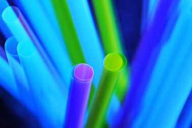 EU đã thông qua lệnh cấm sử dụng một lần vật dụng bằng nhựa