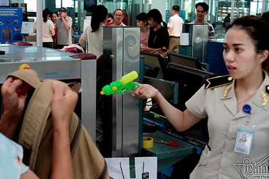 Những món hàng cấm, không bao giờ được lên máy bay