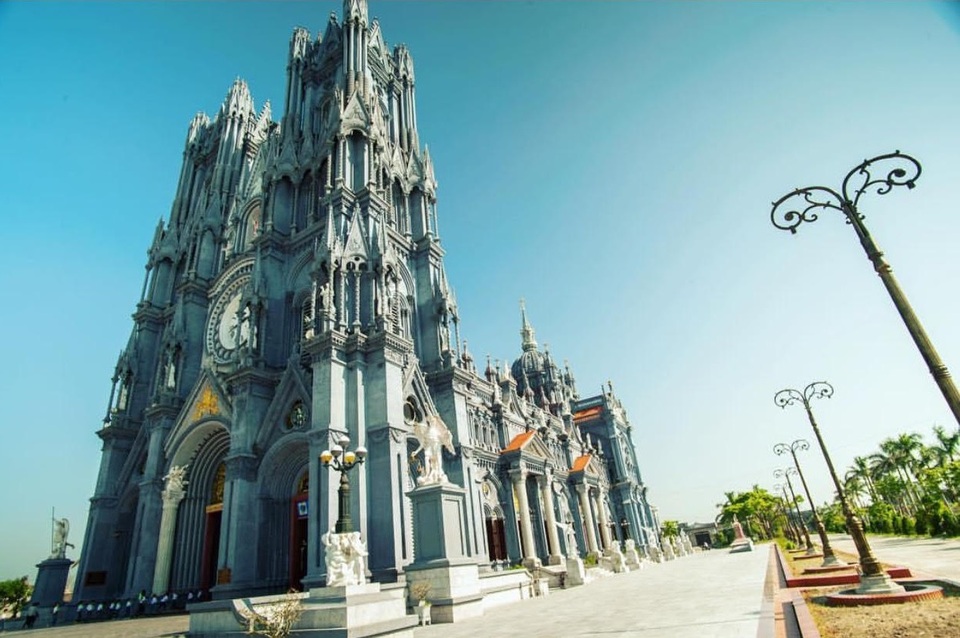 Đi đâu chơi khi tới quê hương cầu thủ Đoàn Văn Hậu? - 6 Đi đâu chơi khi tới quê hương cầu thủ Đoàn Văn Hậu? - 6