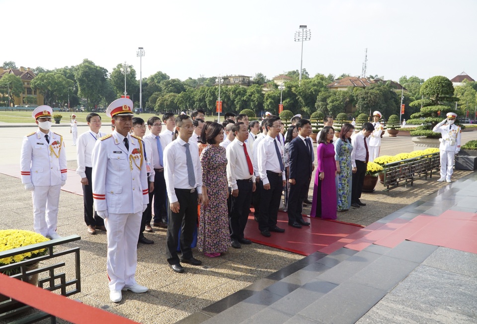 Lãnh đạo Đảng, Nhà nước viếng Lăng Bác - 10 Lãnh đạo Đảng, Nhà nước viếng Lăng Bác - 10