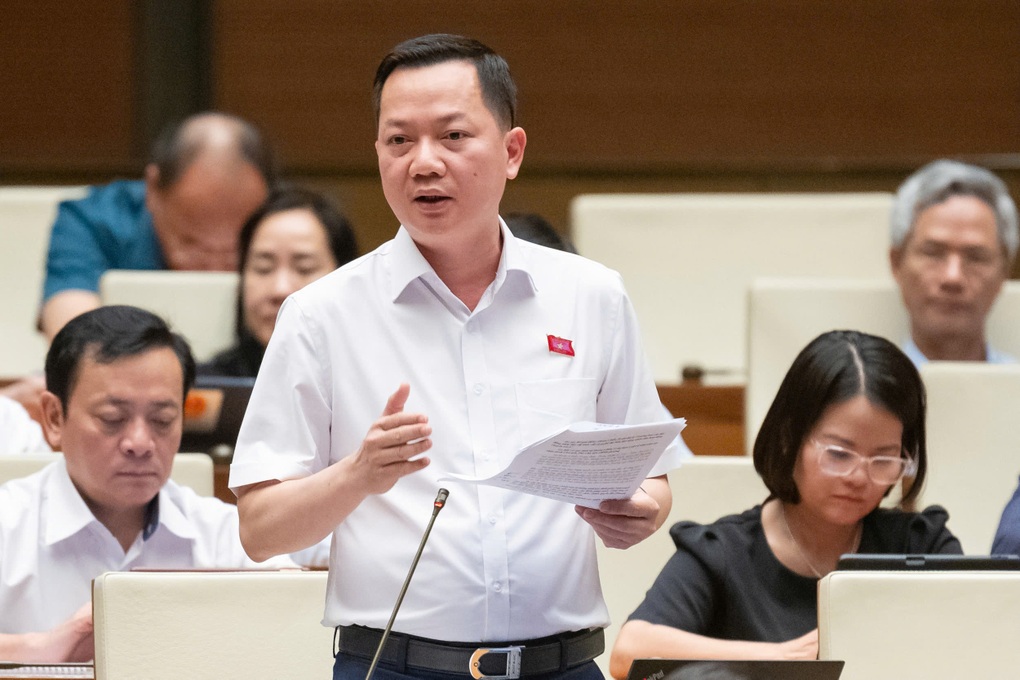 Thủ tướng muốn trảm Chủ tịch tỉnh phải chờ xin HĐND, khó dụng quyền - 2 Thủ tướng muốn trảm Chủ tịch tỉnh phải chờ xin HĐND, khó dụng quyền - 2