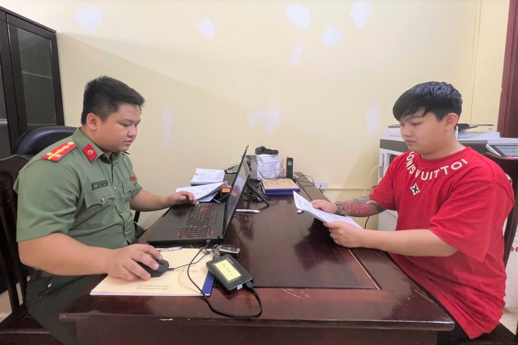 Khởi tố thanh niên xâm nhập máy tính người khác đánh cắp dữ liệu - 1 Khởi tố thanh niên xâm nhập máy tính người khác đánh cắp dữ liệu - 1
