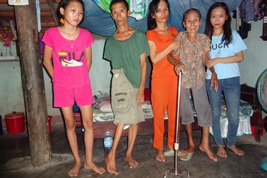 Nỗi cơ cực của người đàn bà gầy "như cái que" nhiều lần nghĩ chuyện quyên sinh...