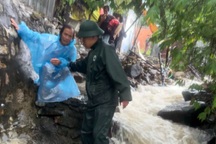 Mưa lớn diện rộng, nhiều hộ dân ở Khánh Hòa phải sơ tán khẩn cấp